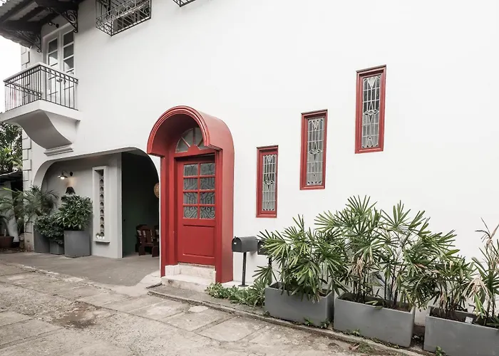Miranamin Nest Banaba - Garden View In Historic - Bathtub, Luxury Indoor Plunge Pool, Guest Kitchen, Self-service Breakfast, Rooftop, Pet-friendly Apartment Manila