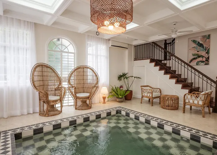 Miranamin Nest Banaba - Garden View In Historic - Bathtub, Luxury Indoor Plunge Pool, Guest Kitchen, Self-service Breakfast, Rooftop, Pet-friendly