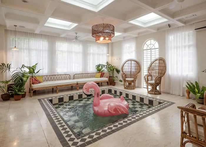 Miranamin Nest Banaba - Garden View In Historic - Bathtub, Luxury Indoor Plunge Pool, Guest Kitchen, Self-service Breakfast, Rooftop, Pet-friendly