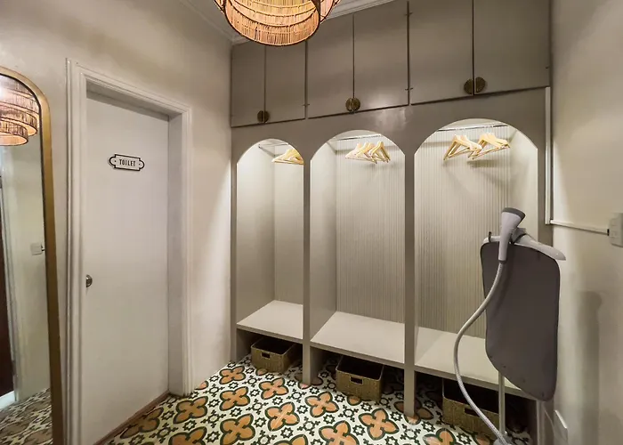 Miranamin Nest Banaba - Garden View In Historic - Bathtub, Luxury Indoor Plunge Pool, Guest Kitchen, Self-service Breakfast, Rooftop, Pet-friendly Apartment *