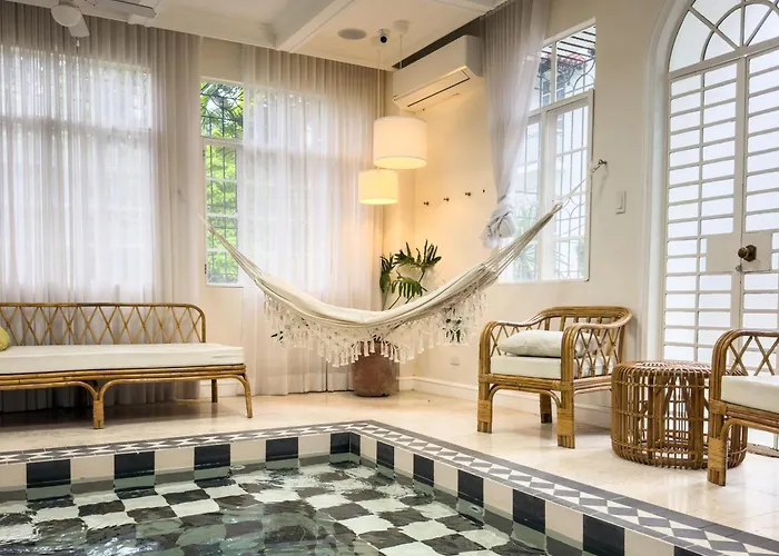 Miranamin Nest Banaba - Garden View In Historic - Bathtub, Luxury Indoor Plunge Pool, Guest Kitchen, Self-service Breakfast, Rooftop, Pet-friendly Apartment